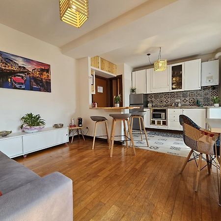 Appartamento Incantevole In Piccola Corte A โร ภายนอก รูปภาพ