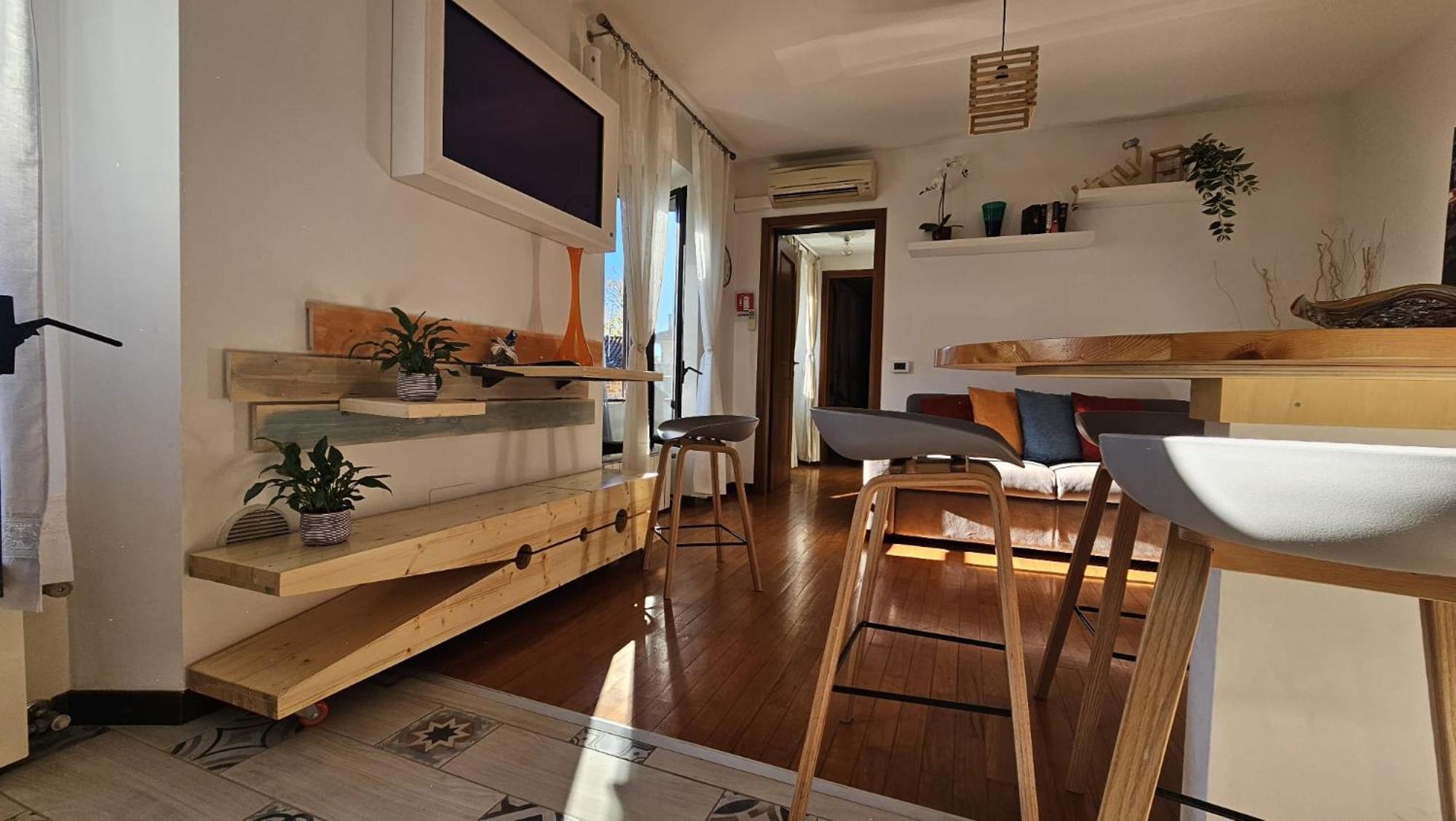 Appartamento Incantevole In Piccola Corte A โร ภายนอก รูปภาพ